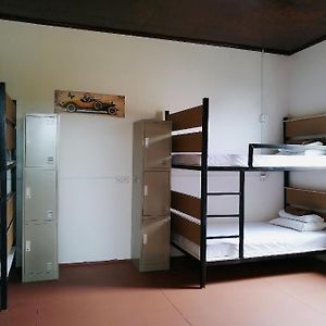 Bilik dorm (perempuan sahaja)